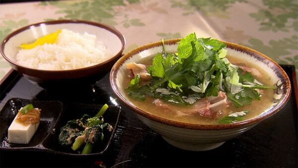 宮古島 新和食堂 山羊汁定食