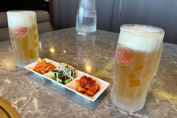 本部町 焼肉もとぶ牧場 本部店 生ビール オリオンビール キムチ盛合せ