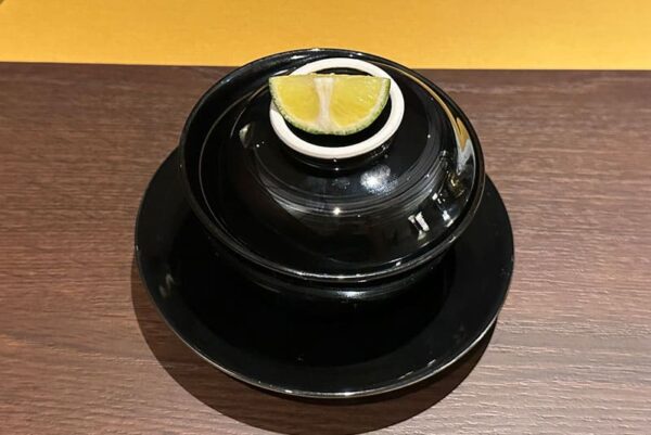 琉球ホテル＆リゾート 名城ビーチ レストラン ジャパニーズフュージョン かなざわ 箸染3種盛 椀 きのこ蒸し煮椀