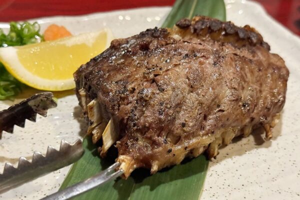 北谷町 砂辺 居酒屋 まぐろダイニング あまわり 本まぐろのえんがわの黒胡椒焼き