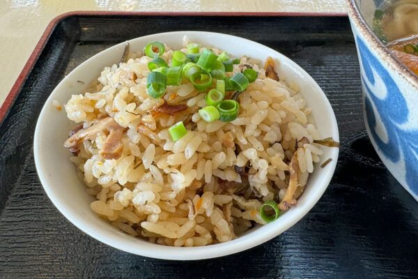 宜野座村 道の駅ぎのざ 食堂まんじろう 宜野座そば じゅうしぃ セット