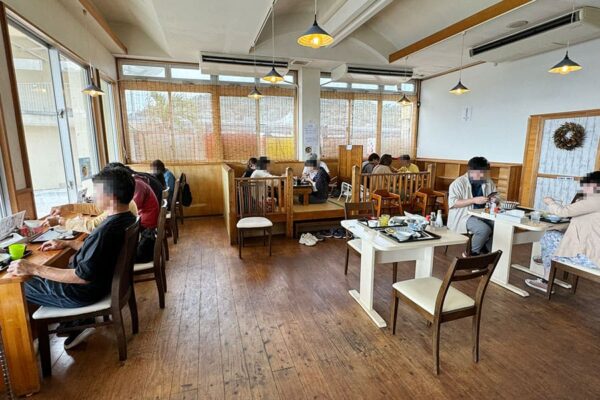 宜野座村 道の駅 ぎのざ 食堂まんじろう 店内 雰囲気