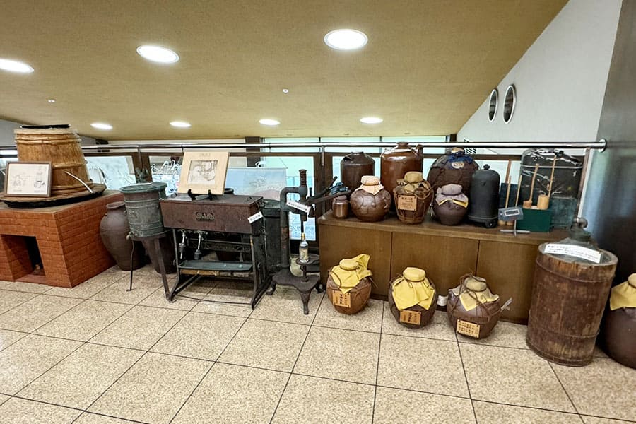 糸満市 まさひろ酒造 ギャラリー 2階 店内 内観 雰囲気