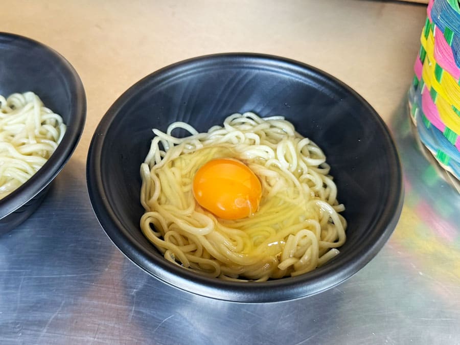 宮古島 久松製麵所 朝そば 釜玉宮古そば