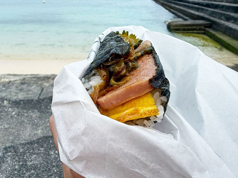 宮古島 朝食 くじら食堂 ポーク玉子おにぎり専門店 ゴーヤ佃煮