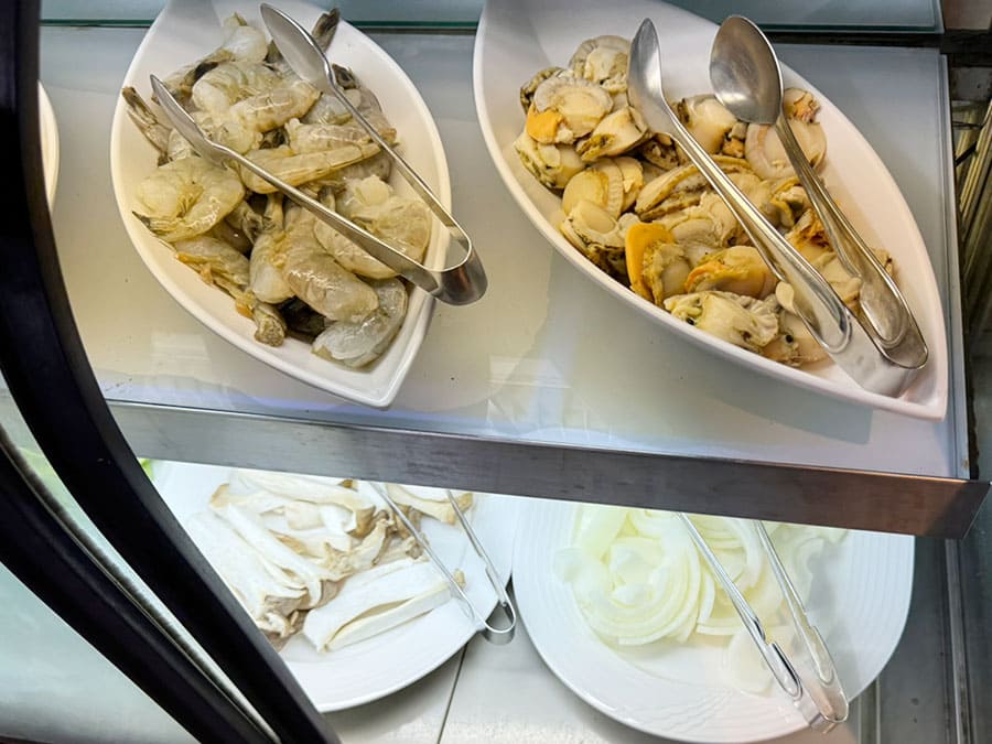 糸満市 サザンビーチホテル＆リゾート沖縄 ガーデン BBQ 食材 魚介 海鮮 野菜