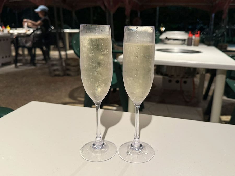 糸満市 サザンビーチホテル＆リゾート沖縄 ガーデン BBQ スパークリングワイン