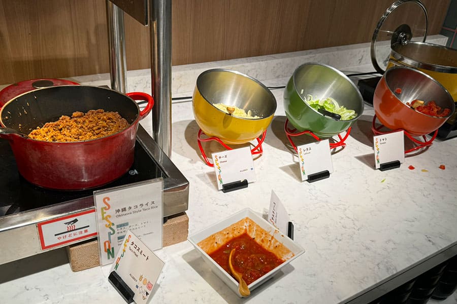 名護市 許田 トゥインラインホテル 朝食 ビュッフェ 沖縄料理 沖縄タコライス