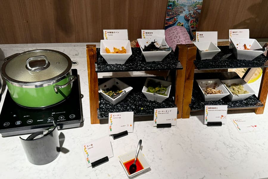 名護市 許田 トゥインラインホテル 朝食 ビュッフェ 中華粥