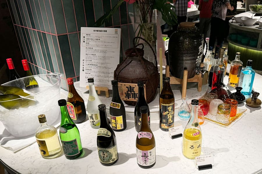 トゥインラインホテル 夕食 ビュッフェ 飲み放題 フリーフロー 泡盛 焼酎