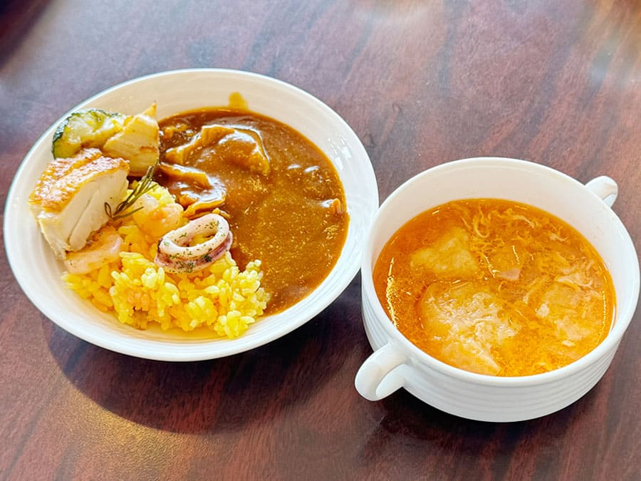 糸満市 サザンビーチホテル＆リゾート沖縄 ランチブッフェ パエリアカレー スペイン風ガーリックスープ