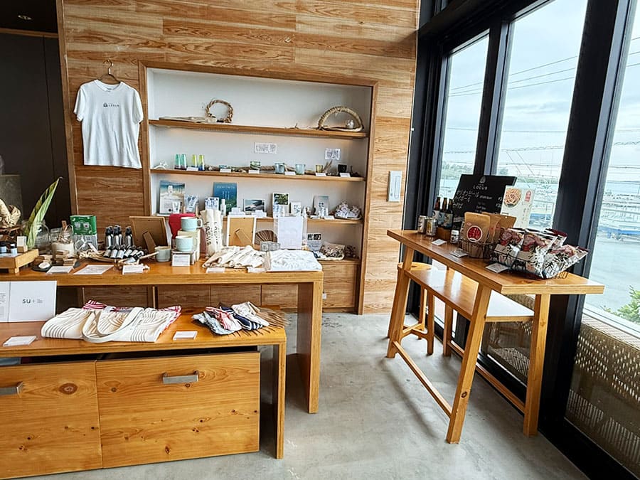 宮古島 ホテル ローカス ロビー 売店
