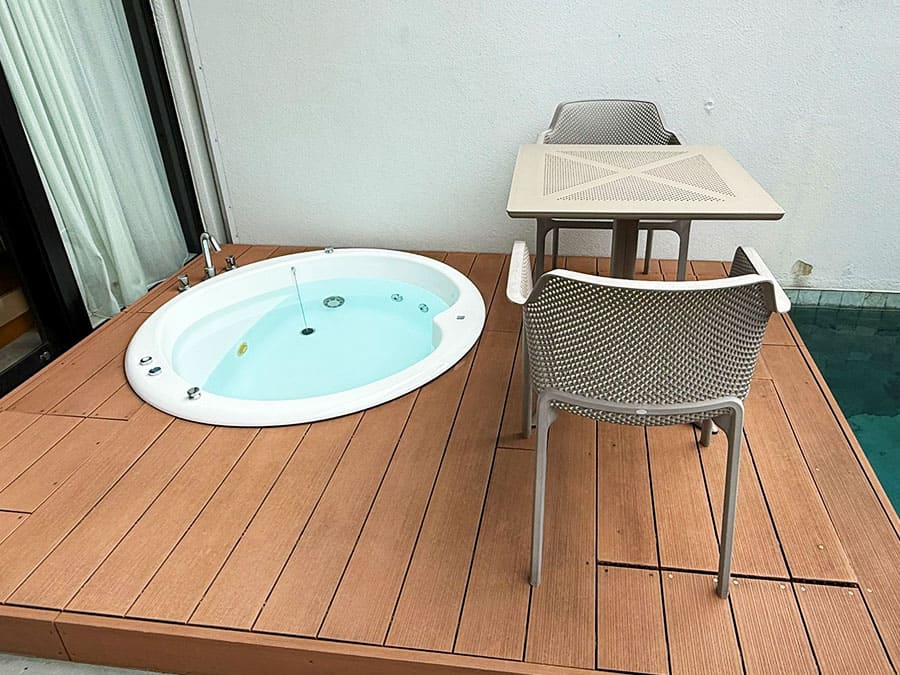 宮古島 ホテル ローカス 客室 プレミアプールルーム テラス プール プライベートプール ジャグジー