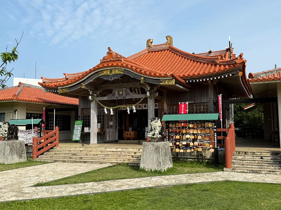 宮古島 宮古総鎮守 宮古神社 境内 本殿