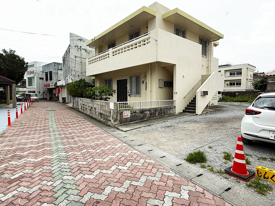 宮古島 沖縄そば 宮古そば じんく屋 駐車場