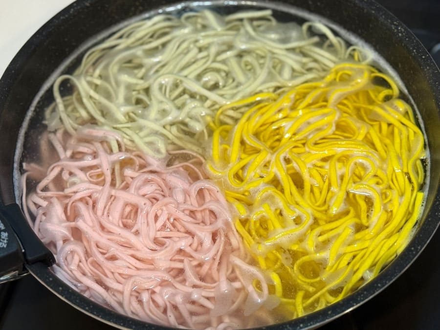 宮古島 お土産 にしばるやー工房 うずまきそば 干し麺 乾麺 うこん ドラゴンフルーツ ゴーヤ