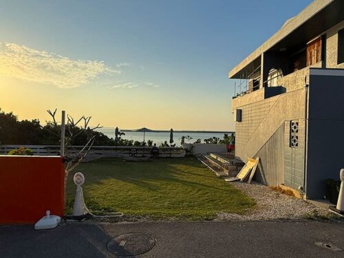 宮古島 宮古冷麺 ロバート馬場 プロデュース オーナー 店舗 外観 ガーデン 夕景