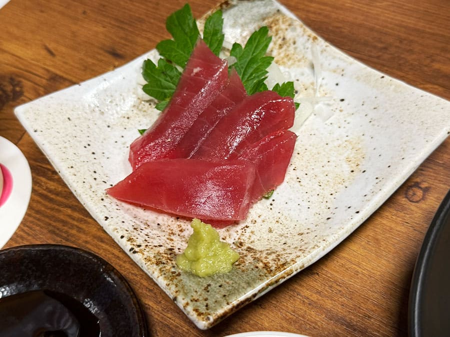 宮古島 平良 居酒屋めーめー 宮古島産キハダマグロ 刺身