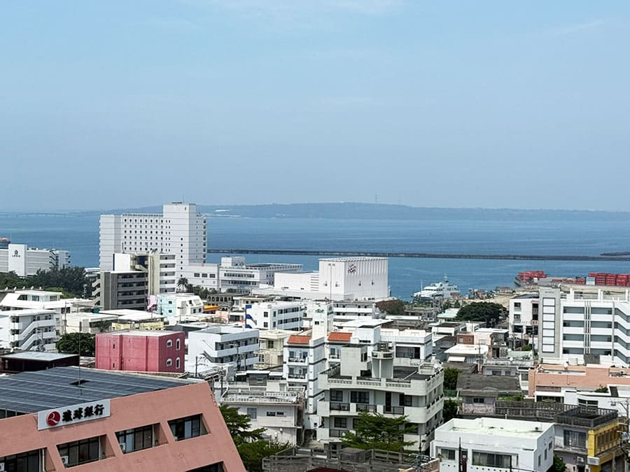 宮古島 平良 スマイルホテル宮古島 屋上テラス ルーフトップテラス 伊良部島 オーシャンビュー