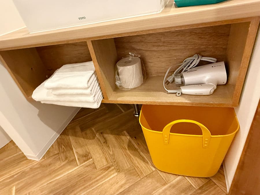 宮古島 平良 スマイルホテル宮古島 新館 A棟 客室 ツインAルーム 洗面所 パウダールーム タオル ドライヤー