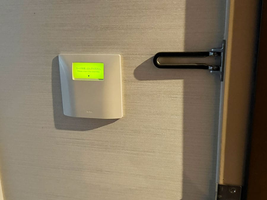 ノボテル沖縄那覇 客室 スタンダードツイン カード差し込み 電気 カードキー ルームキー
