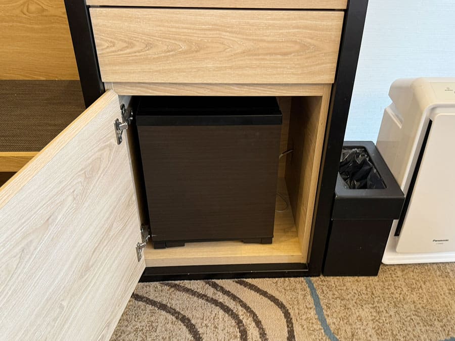ノボテル沖縄那覇 客室 スタンダードツイン 冷蔵庫 1ドア