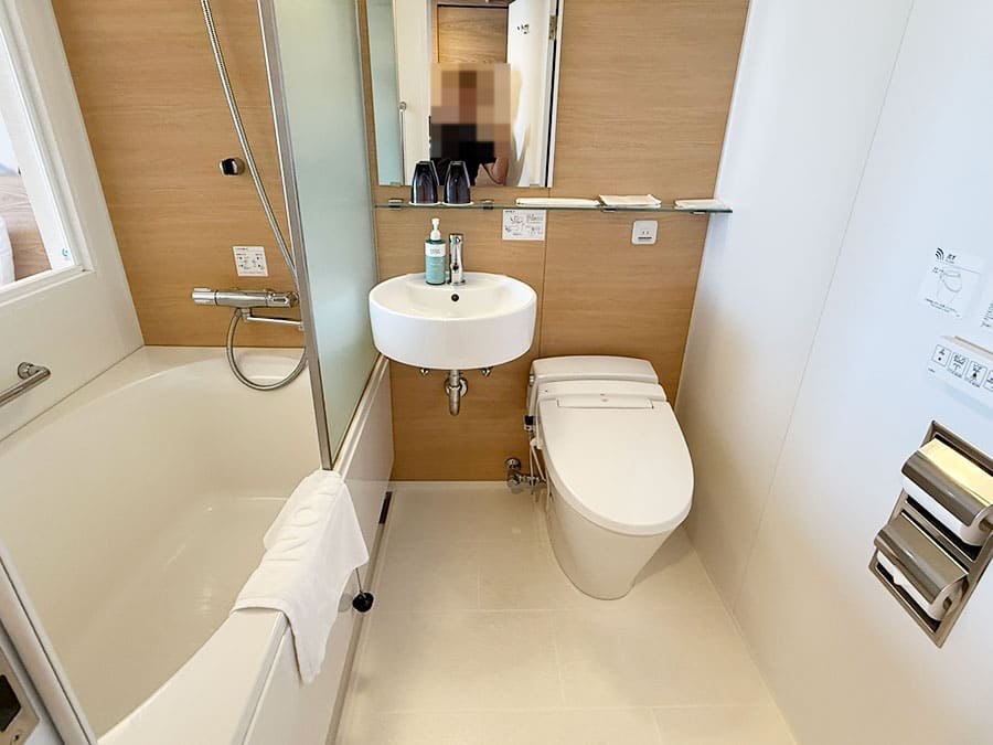 ノボテル沖縄那覇 客室 スタンダードツイン パウダールーム 洗面所 トイレ ユニット バスルーム