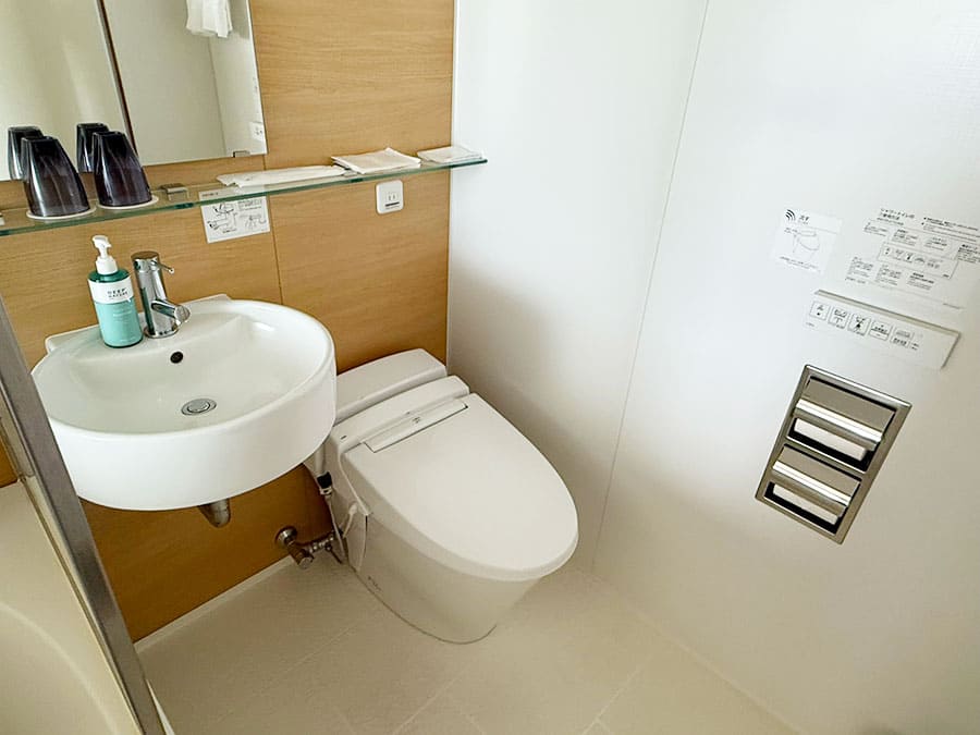 ノボテル沖縄那覇 客室 スタンダードツイン パウダールーム 洗面所 トイレ