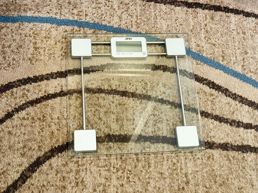 ノボテル沖縄那覇 客室 スタンダードツイン ヘルスメーター 体重計