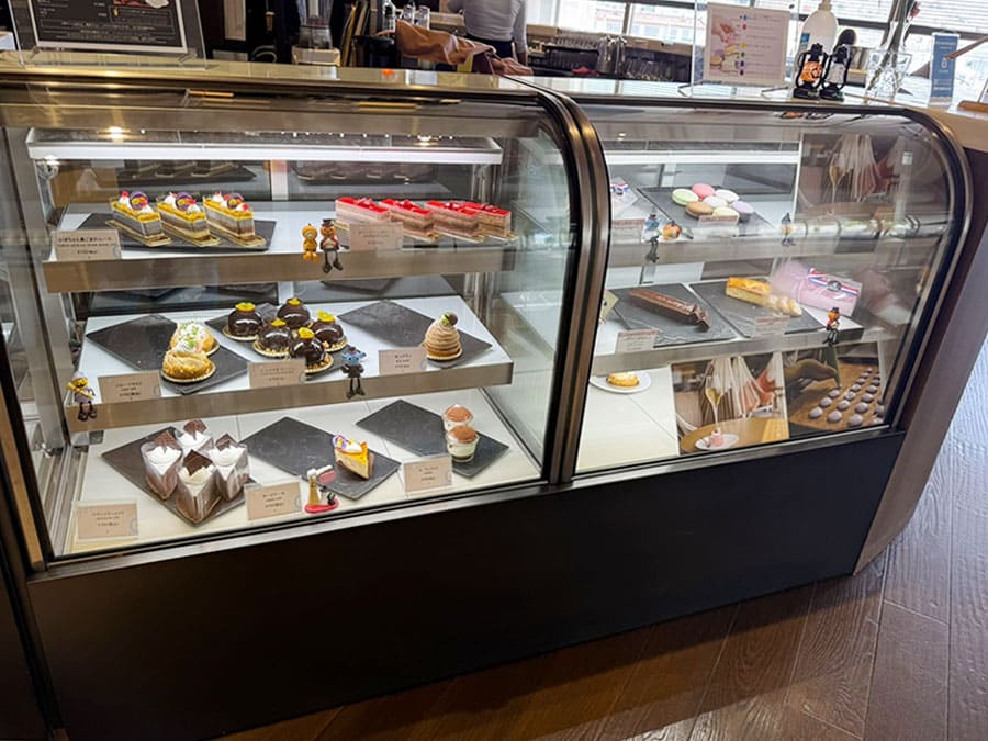 那覇市 ホテル ノボテル沖縄那覇 1F ロビー階 グルメバー スイーツ ケーキ