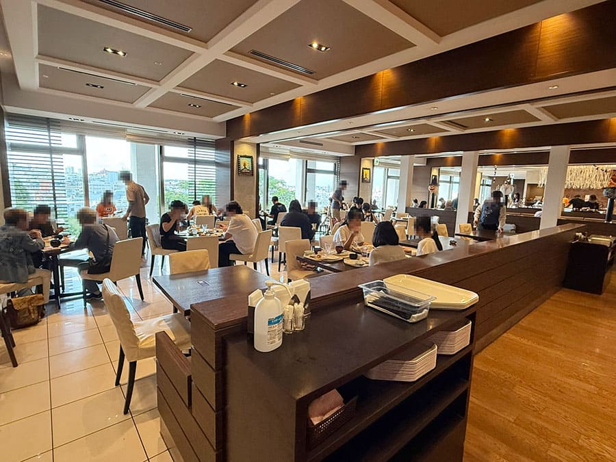 那覇市 ホテル ノボテル沖縄那覇 2F オールデイダイニング フードエクスチェンジ アヴァンセ 朝食 朝食会場 バイキング ビュッフェ