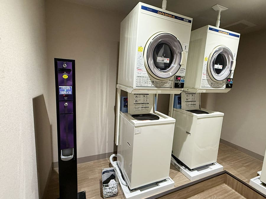 那覇市 ホテル ノボテル沖縄那覇 2F ランドリー 洗濯機 乾燥機 両替機