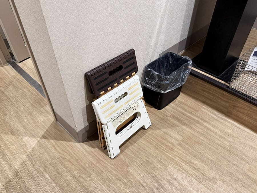 那覇市 ホテル ノボテル沖縄那覇 2F ランドリー 踏み台