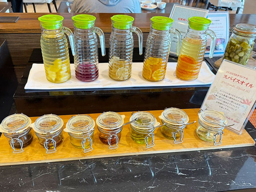 ホテル ノボテル沖縄那覇 朝食 ビュッフェ スパイスオイル ビネガー 調味料
