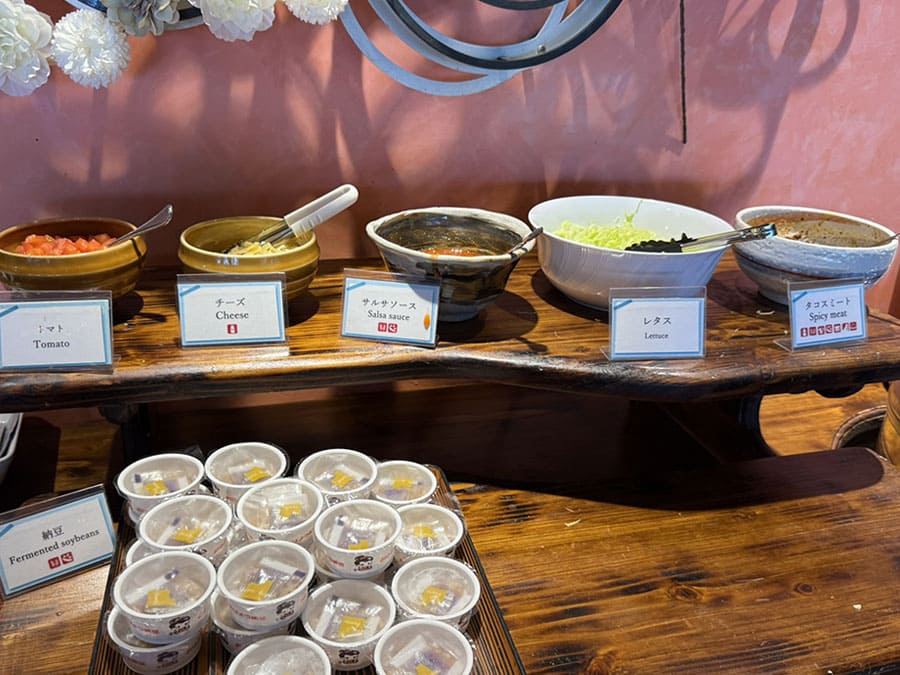 ホテル ノボテル沖縄那覇 朝食 ビュッフェ タコライス サルサソース タコミート