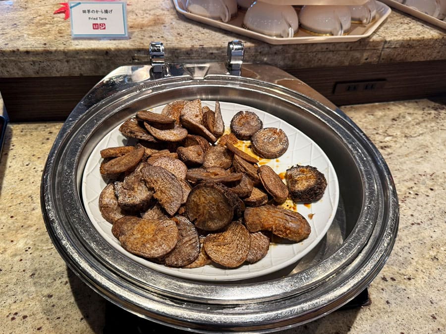 ホテル ノボテル沖縄那覇 朝食 ビュッフェ 田芋のから揚げ