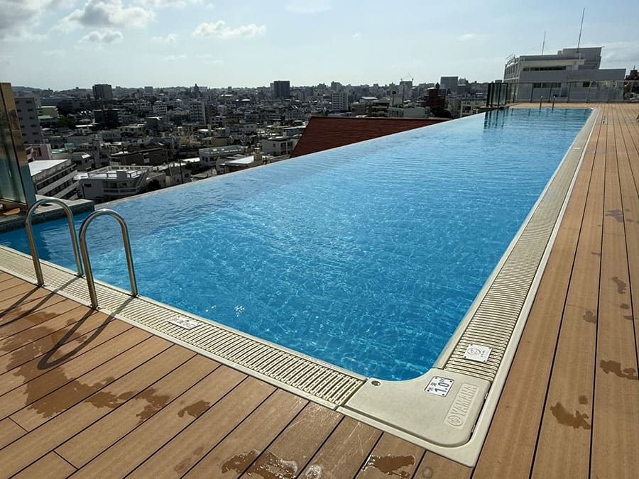 ノボテル沖縄那覇 プール インフィニティプール