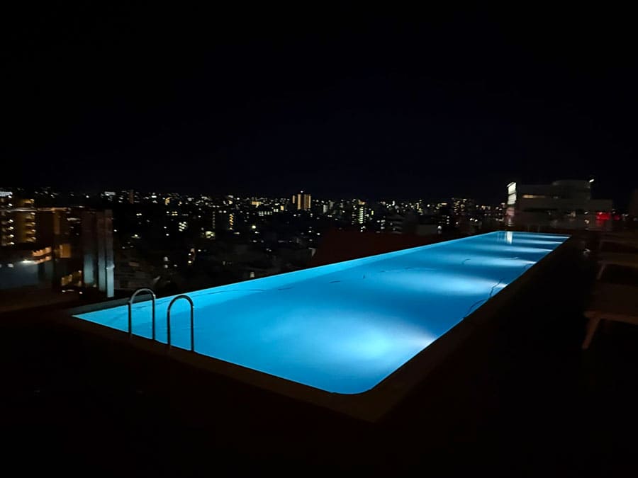 ノボテル沖縄那覇 プール インフィニティプール ライトアップ