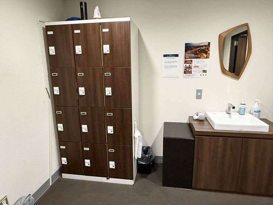 ノボテル沖縄那覇 プール 更衣室 脱衣所 ロッカー