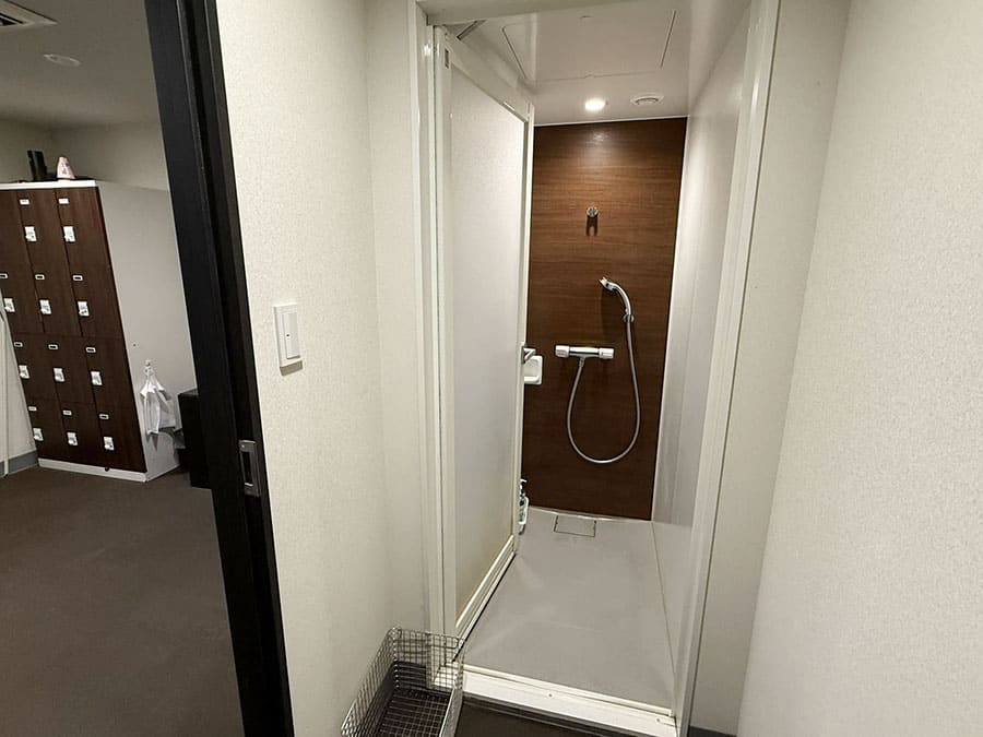 ノボテル沖縄那覇 プール 更衣室 脱衣所 シャワールーム