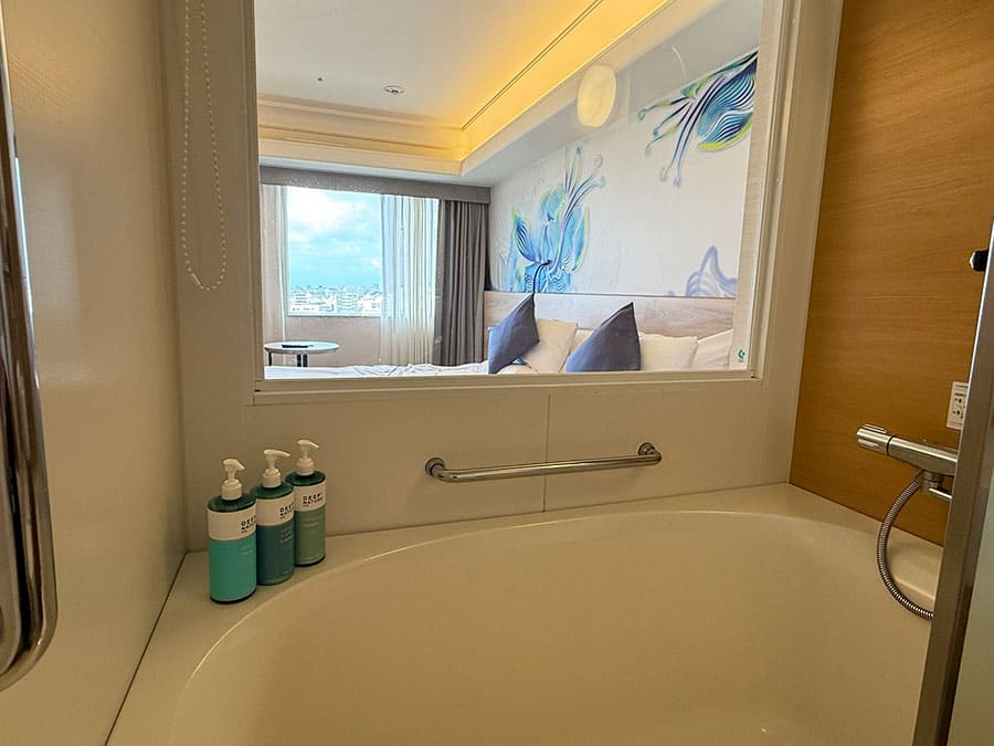 那覇市 ホテル ノボテル沖縄那覇 客室 スタンダードツイン バスルーム