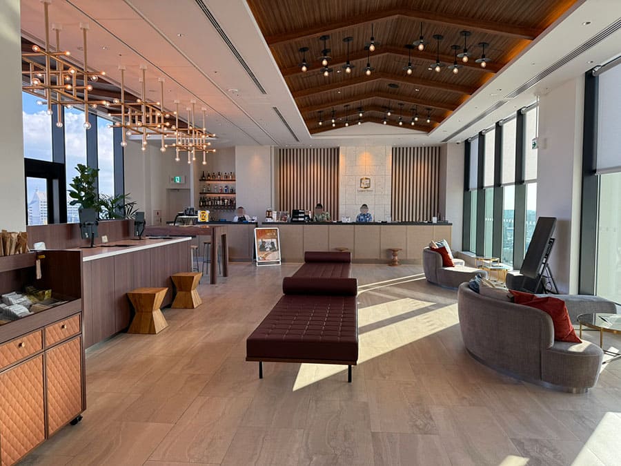 那覇市 ラ・ジェント・ホテル沖縄那覇 17階 ロビー 受付 レセプション フロント