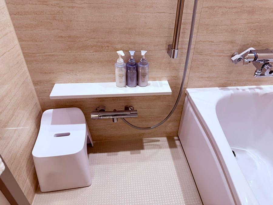 那覇市 ラ・ジェント・ホテル沖縄那覇 客室 モデレートツイン バスルーム シャンプー コンディショナー ボディソープ